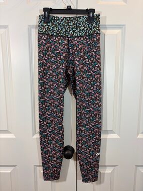 Nike Floral Print Leggings - Pink & Blue Flower Pattern
